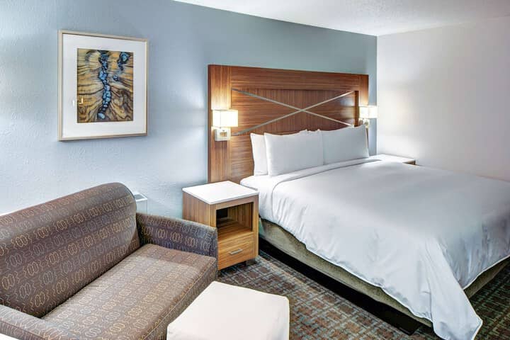 Room 19 of 41